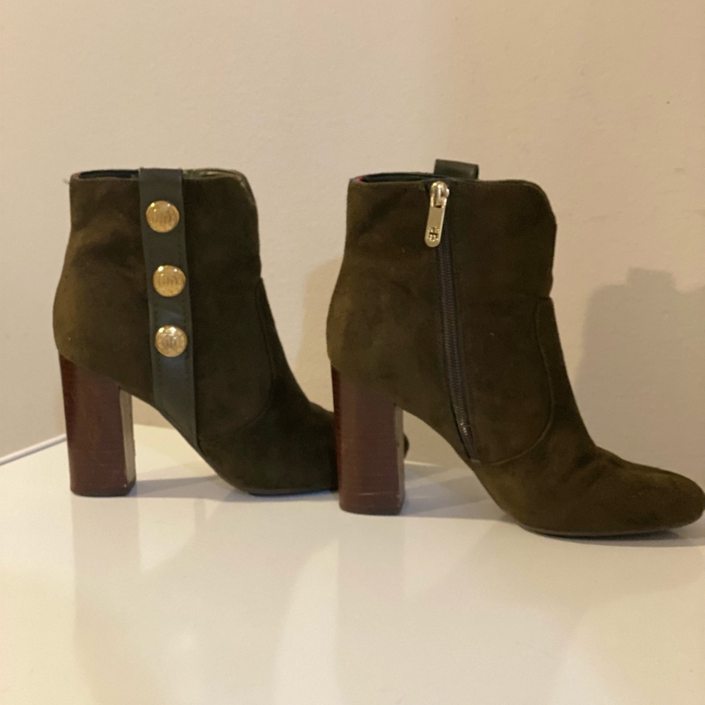 Tommy Hilfiger green suede boots